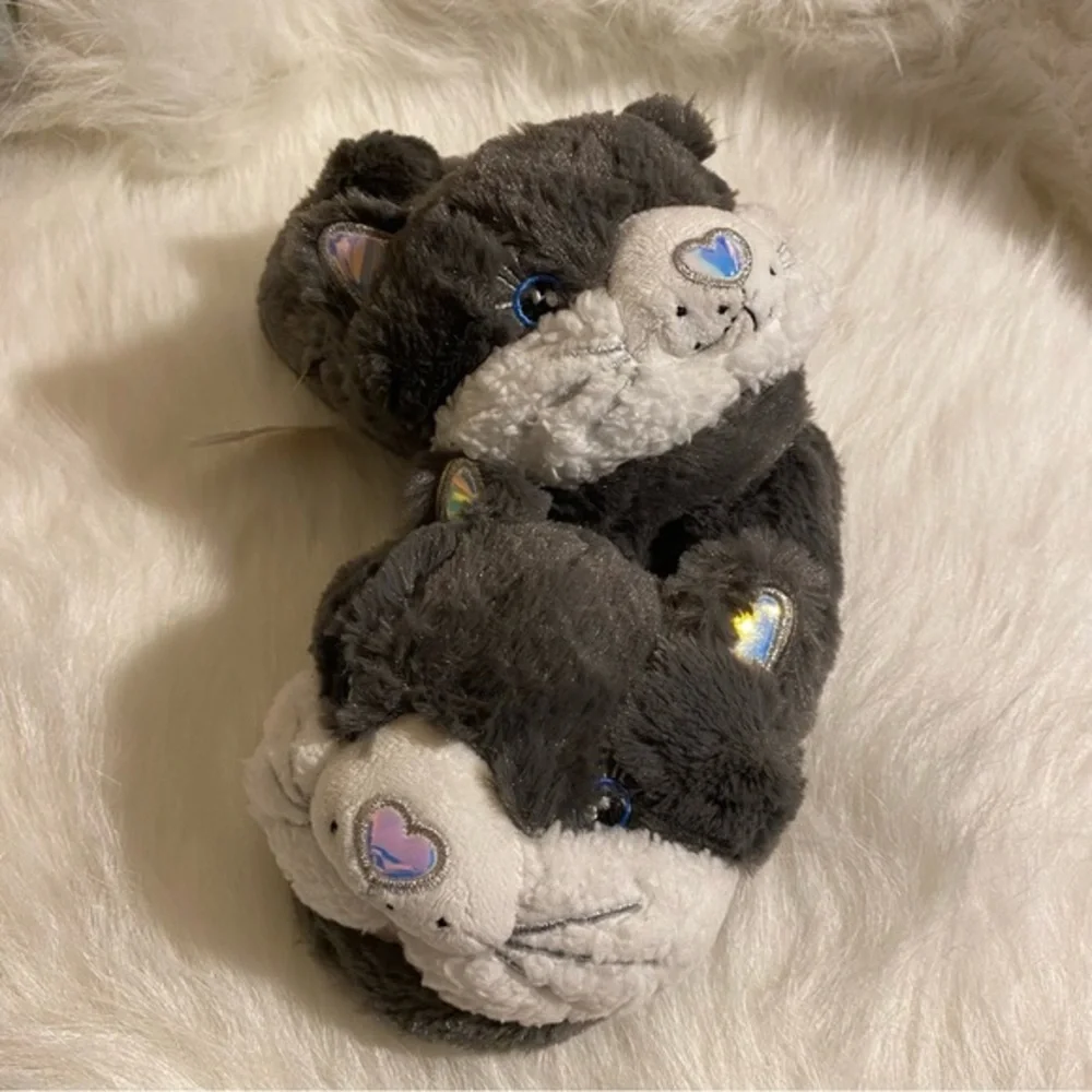 Wonder Nation‎ Cat Slippers Size 13-1 Gray white Color Slip On New